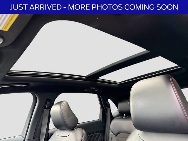 Certified 2021 Ford Edge ST-Line AWD/4WD image 11