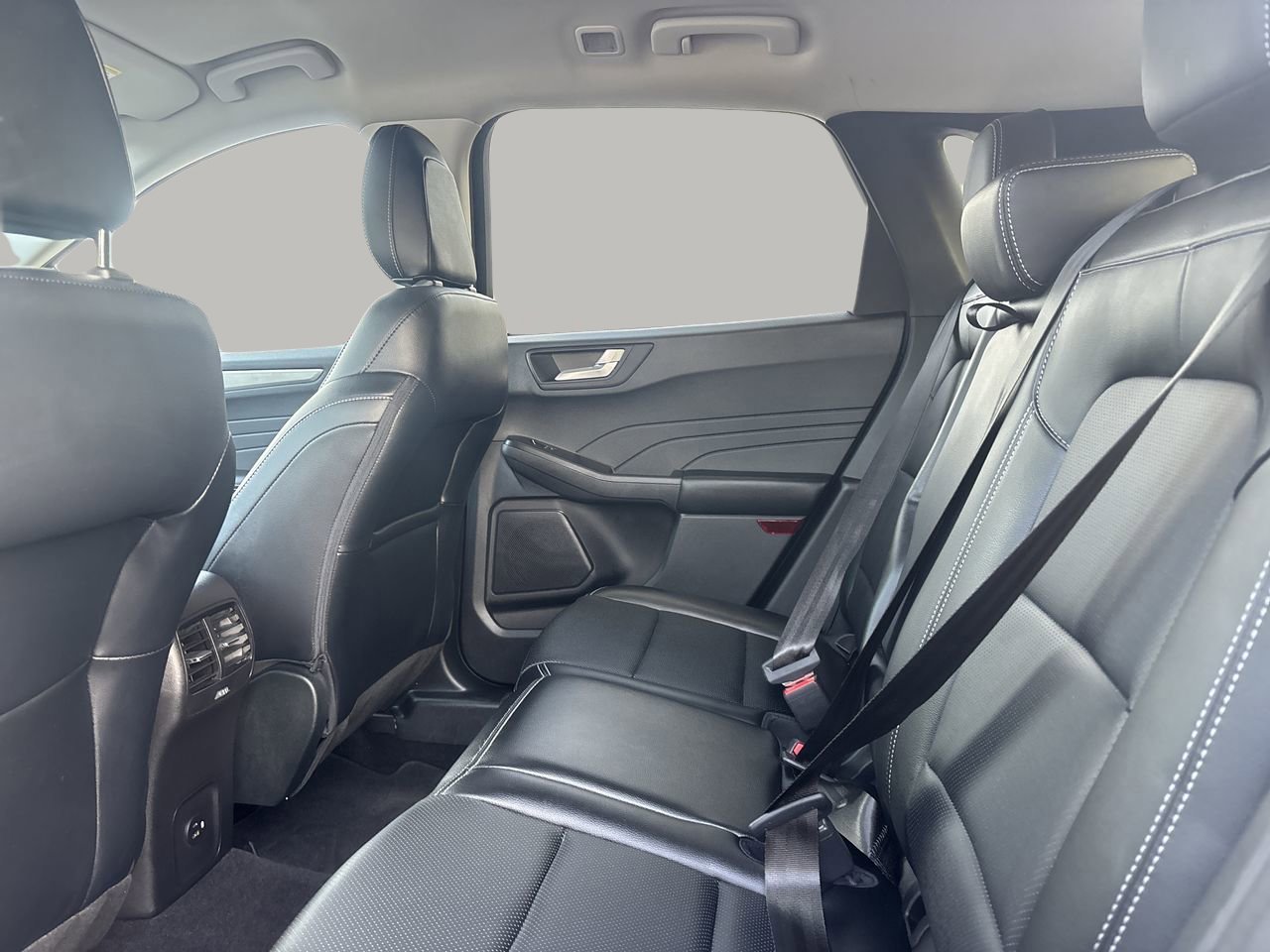 Certified 2022 Ford Escape Titanium image 17