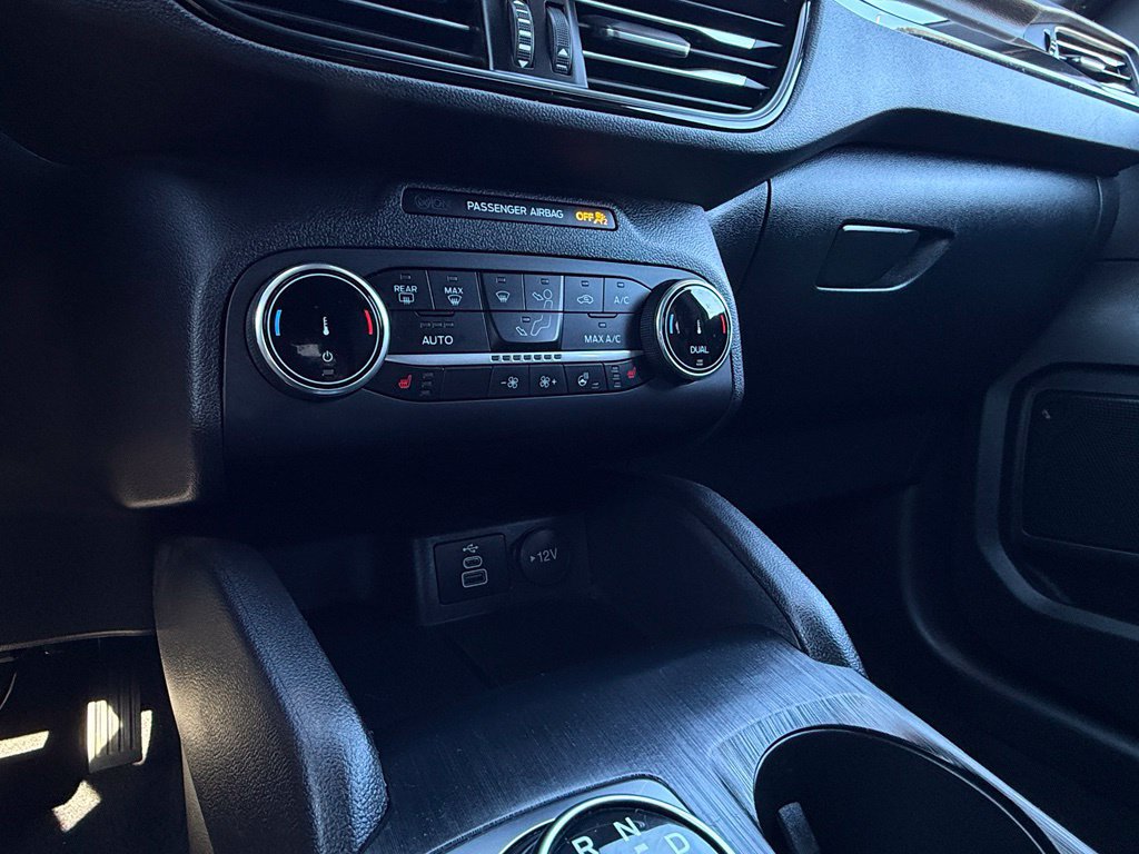 Certified 2025 Ford Escape ST-Line Select AWD/4WD image 12