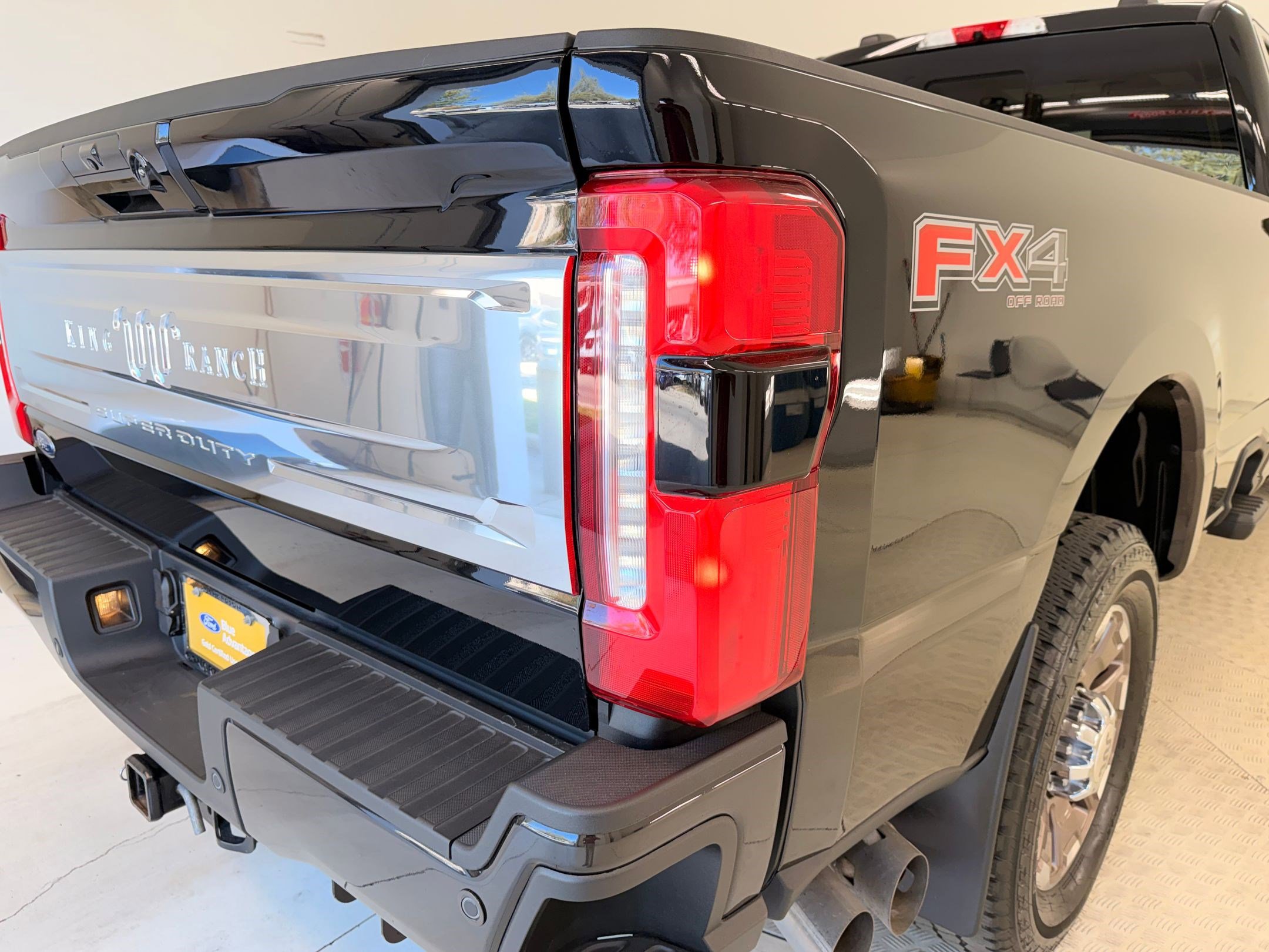 Certified 2025 Ford F350 King Ranch image 31