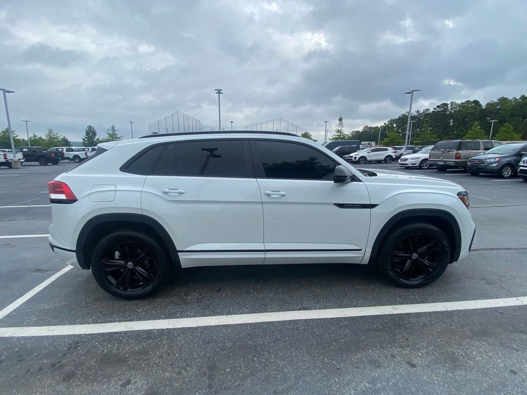 Used 2023 Volkswagen Atlas Cross Sport SEL R-Line AWD/4WD image 8