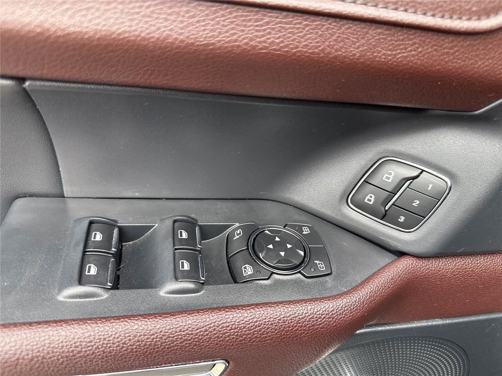 Certified 2022 Ford Expedition Limited image 26