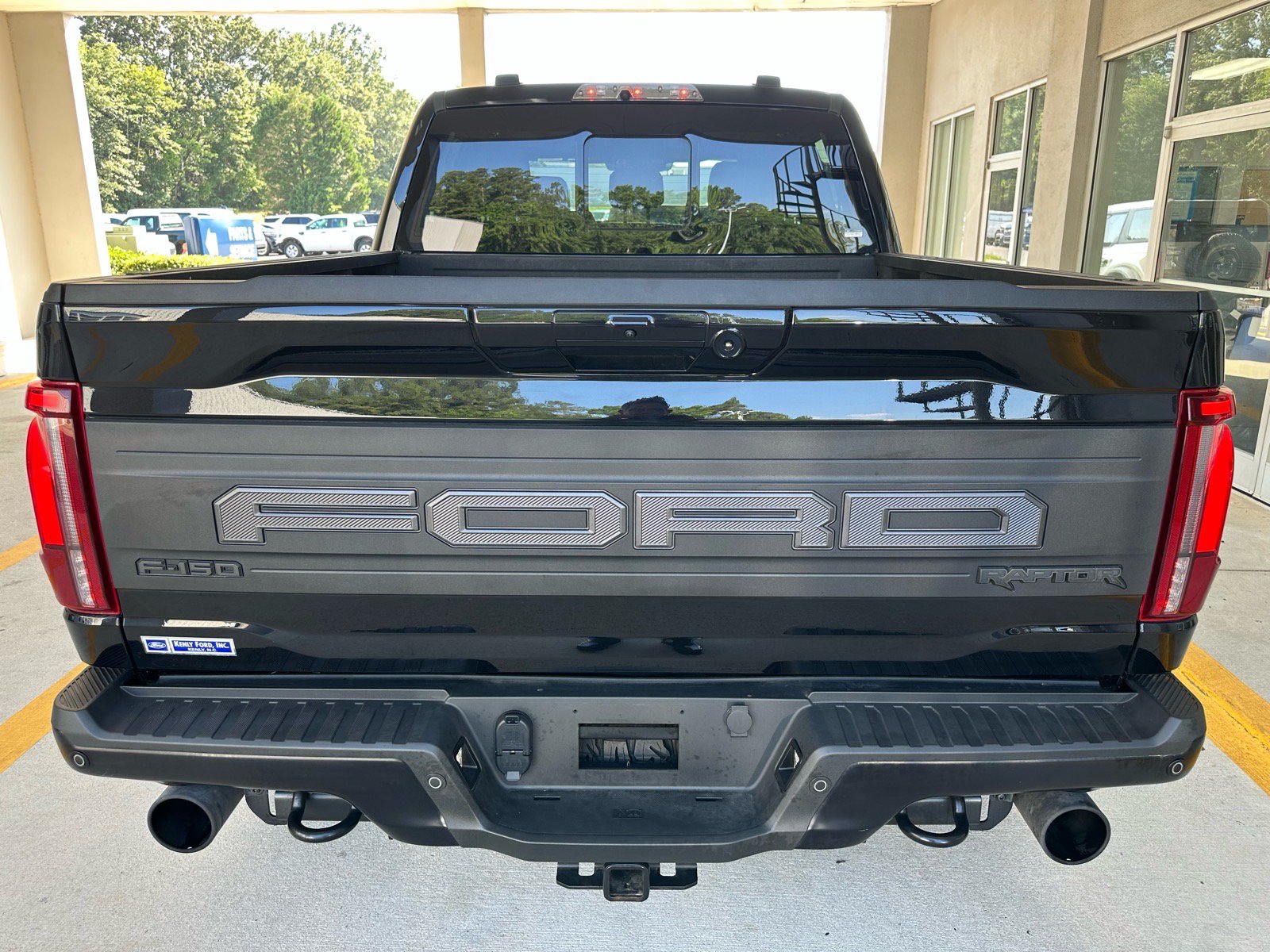 Certified 2025 Ford F150 Raptor AWD/4WD image 15