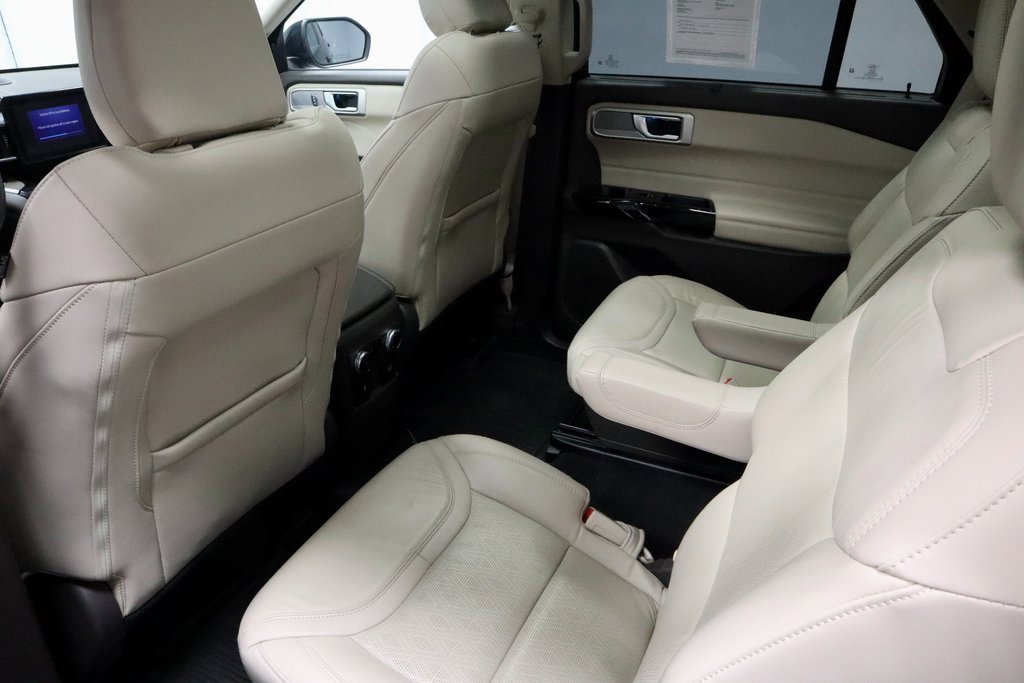 Certified 2023 Ford Explorer Platinum w/ Class IV Trailer Tow Package image 23