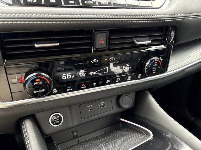 Used 2021 Nissan Rogue Platinum image 35