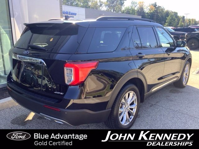 Certified 2023 Ford Explorer XLT w/ Equipment Group 202A AWD/4WD image 3