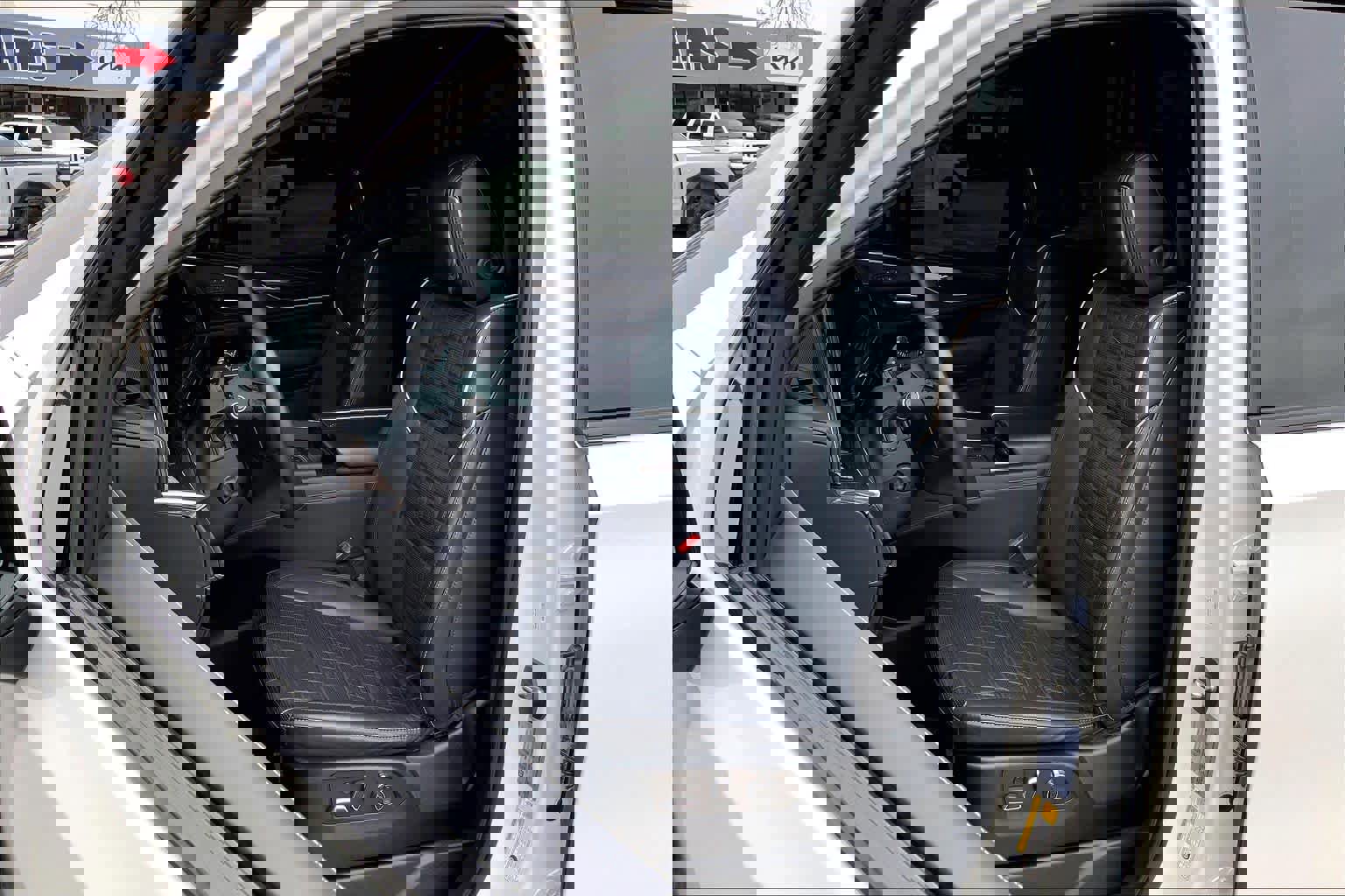 Used 2022 Cadillac Escalade Sport Platinum image 7