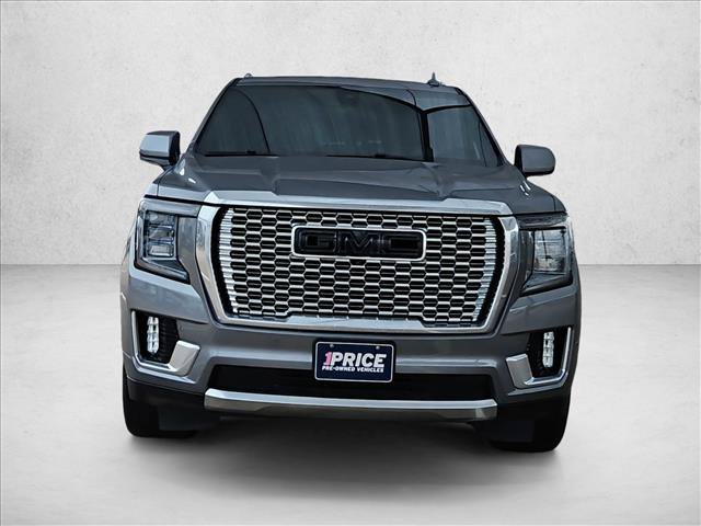 Used 2021 GMC Yukon Denali w/ Denali Premium Package AWD/4WD image 2