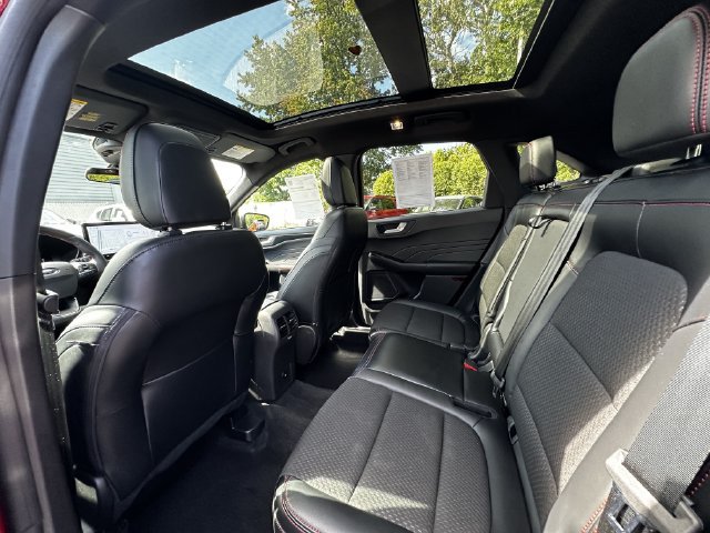 Certified 2023 Ford Escape ST-Line w/ Tech Pack #1 AWD/4WD image 18