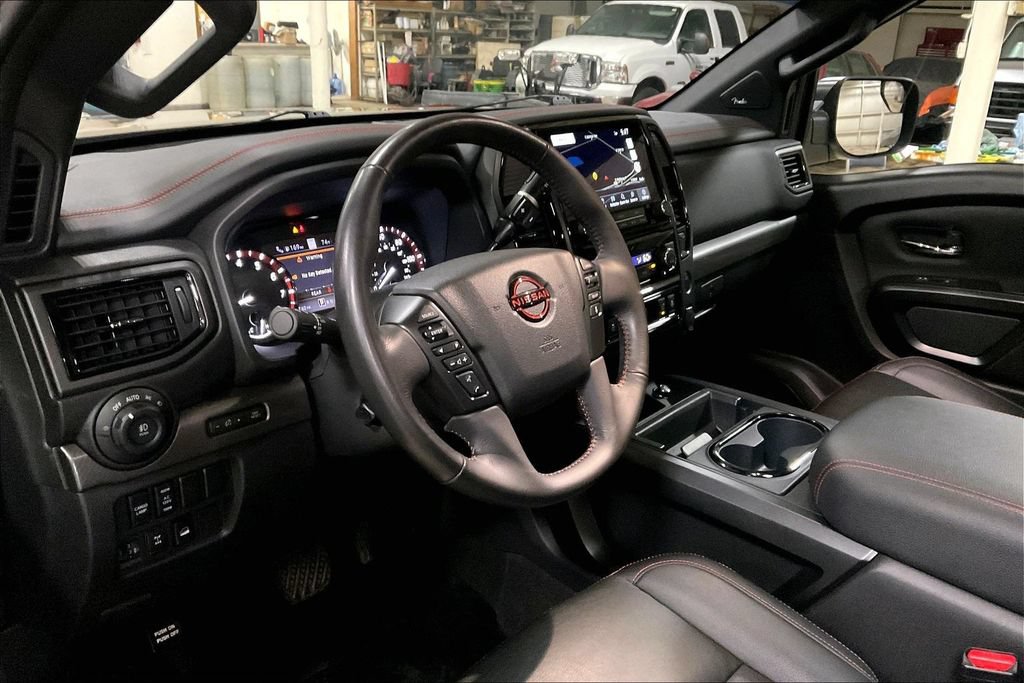 Used 2024 Nissan Titan PRO-4X w/ Pro-4x Convenience Package AWD/4WD image 13