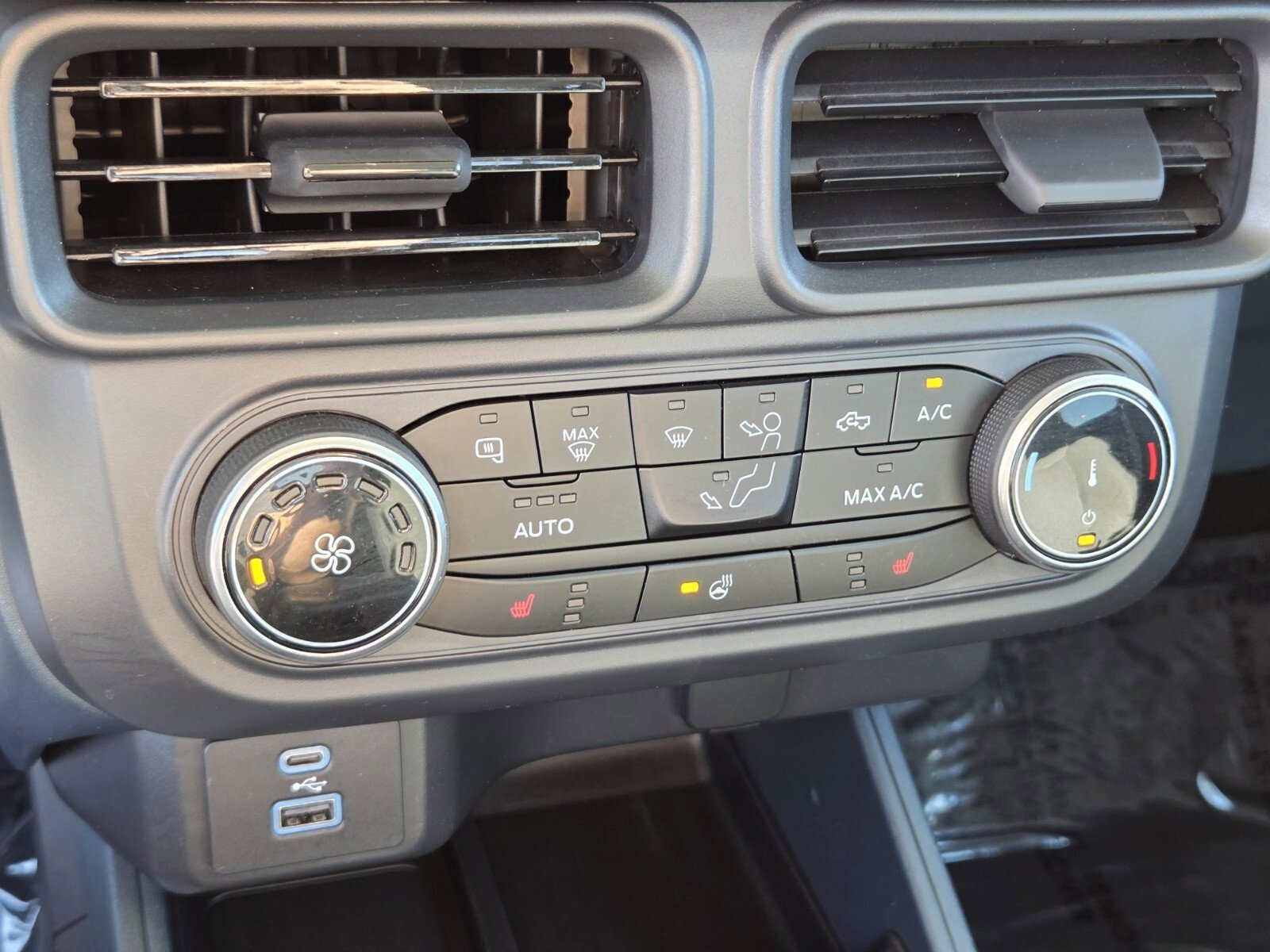 Certified 2024 Ford Maverick XLT w/ XLT Luxury Package image 22