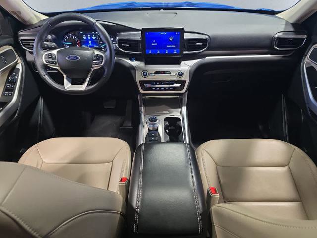 Certified 2023 Ford Explorer XLT w/ Equipment Group 202A AWD/4WD image 6