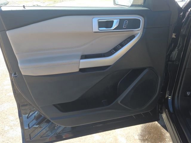Certified 2023 Ford Explorer XLT w/ Equipment Group 202A image 29