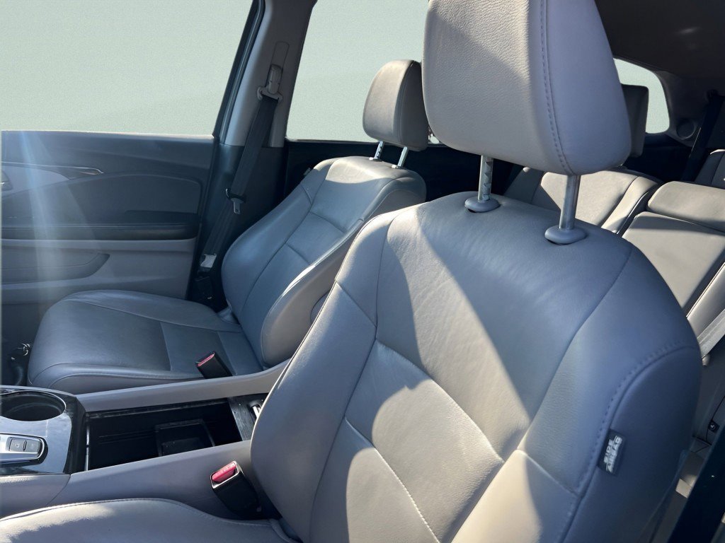 Used 2017 Honda Pilot Touring image 24