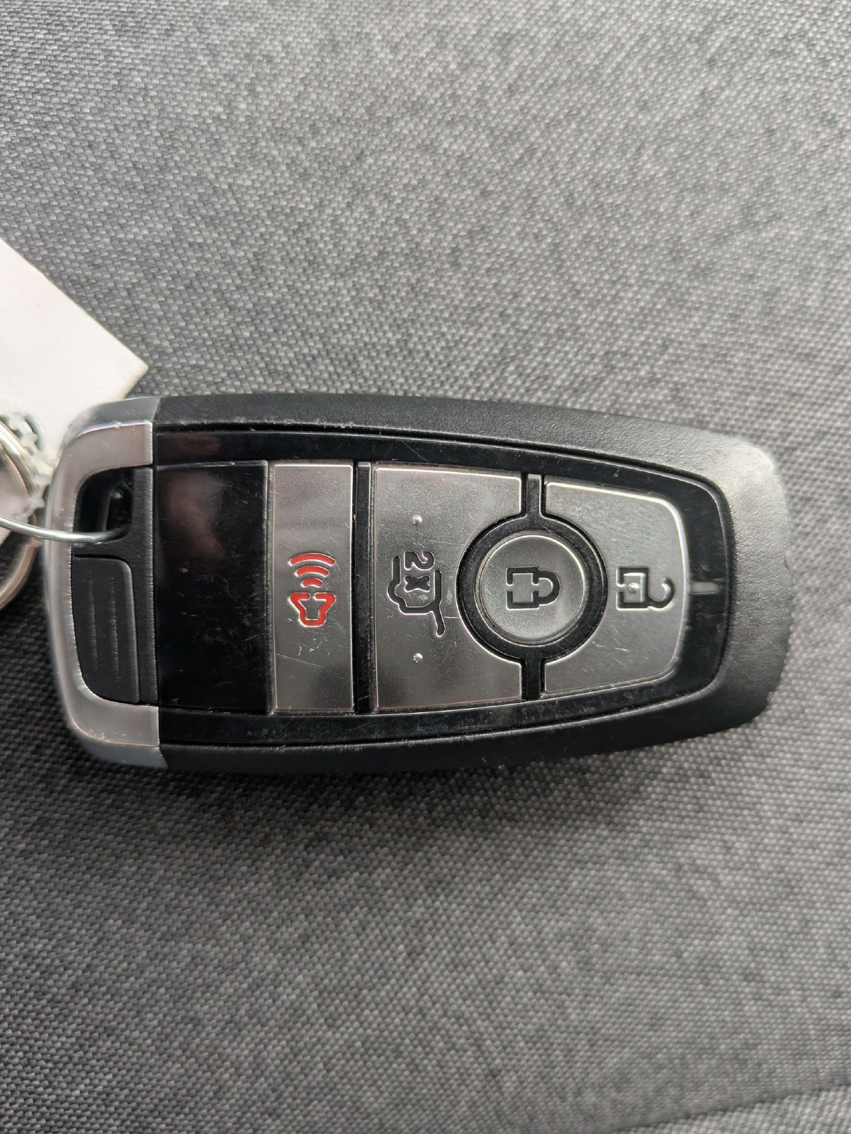 Certified 2026 Ford Explorer Active RWD image 30