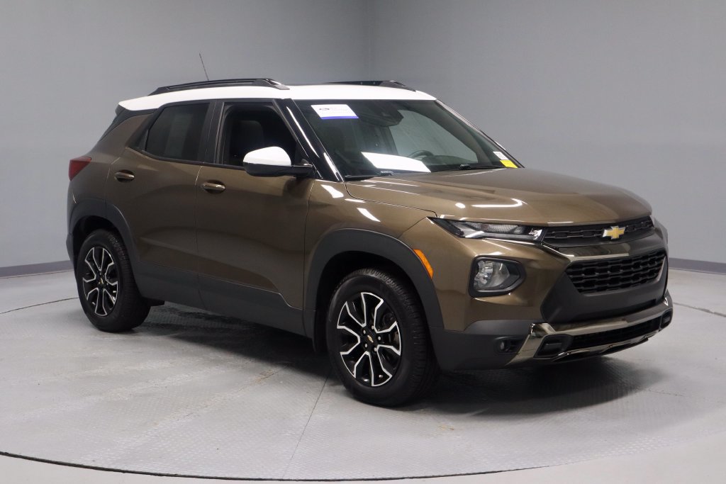 Used 2022 Chevrolet TrailBlazer ACTIV w/ Sun and Liftgate Package AWD/4WD image 1