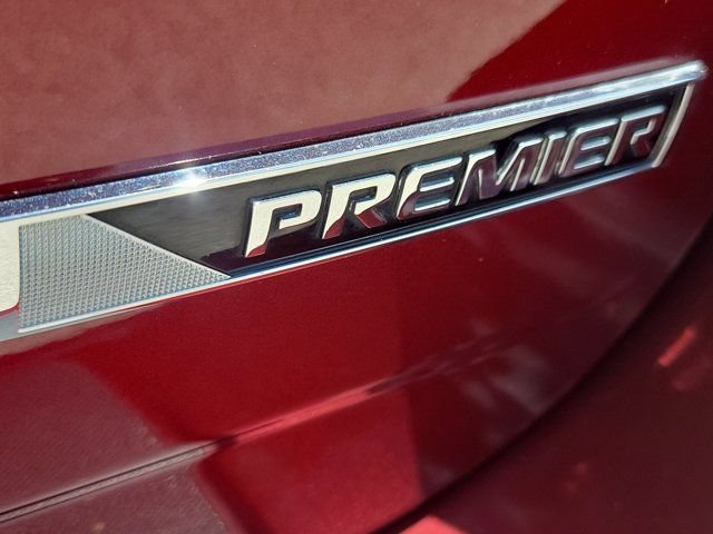 Used 2017 Chevrolet Equinox Premier w/ Enhanced Convenience Package FWD image 9