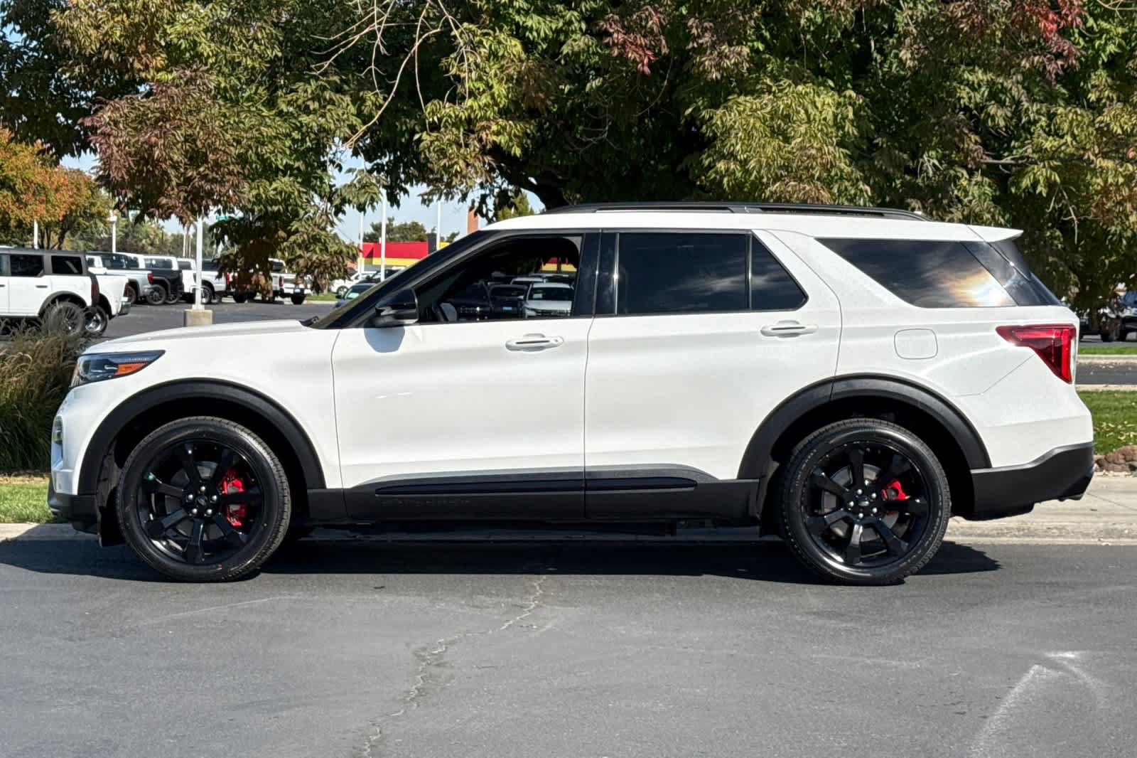 Certified 2024 Ford Explorer ST w/ Equipment Group 401A AWD/4WD image 5