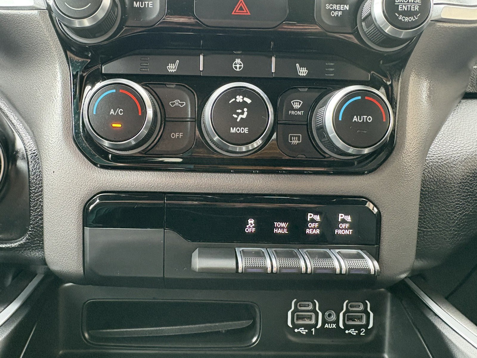 Used 2022 RAM 1500 Big Horn AWD/4WD image 21