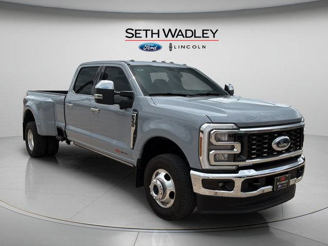 Certified 2025 Ford F350 King Ranch AWD/4WD image 1
