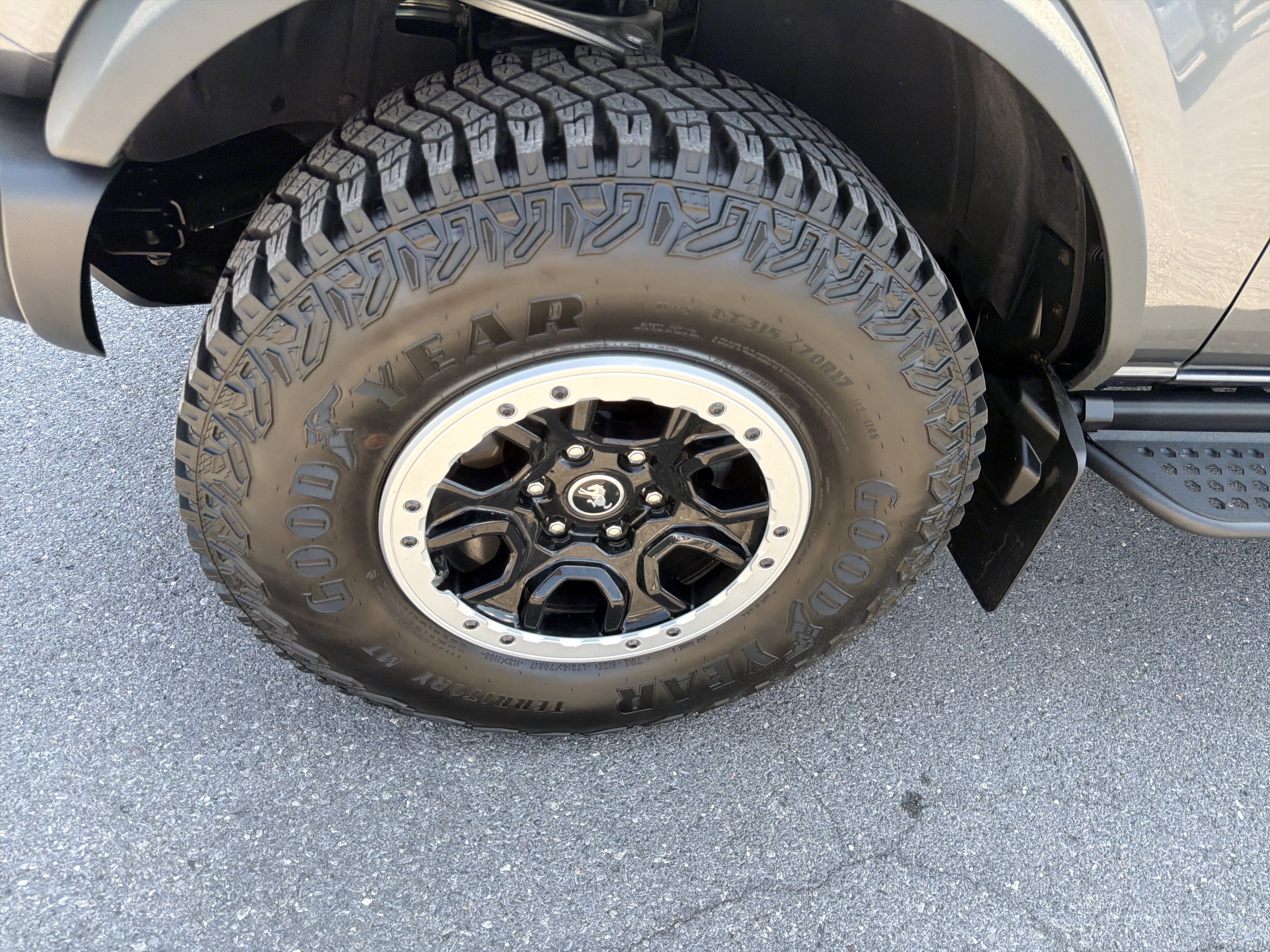 Certified 2023 Ford Bronco Badlands AWD/4WD image 11
