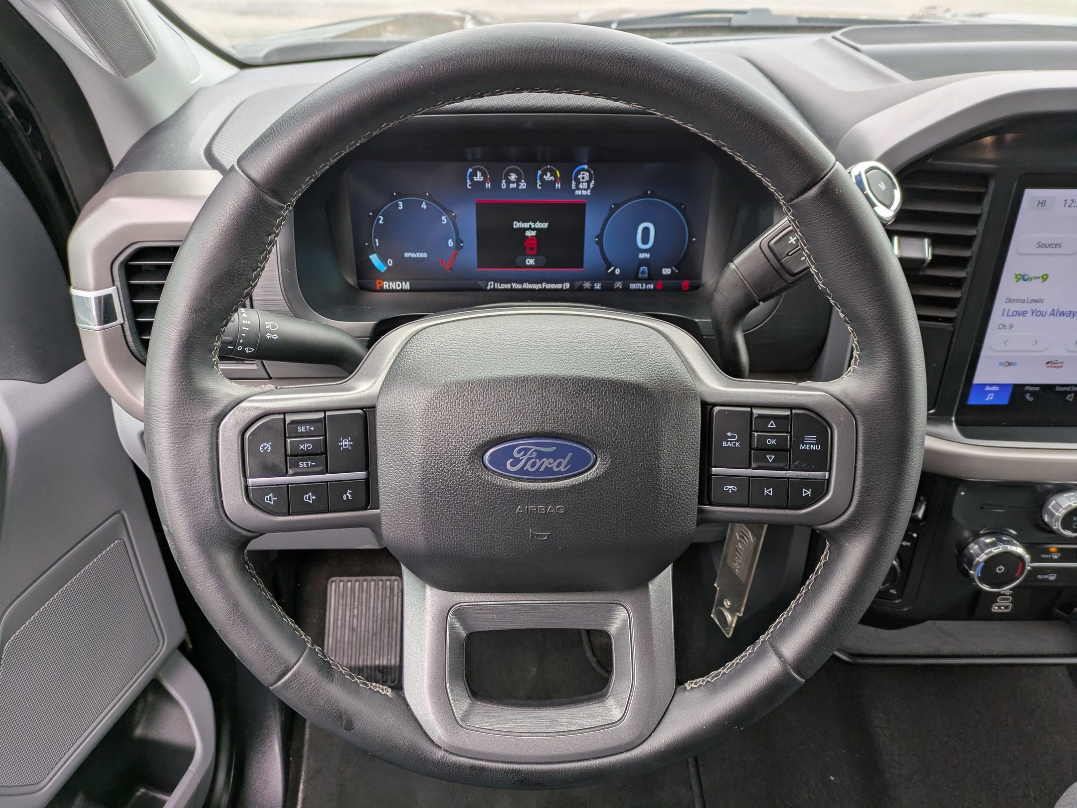 Certified 2025 Ford F150 XLT w/ Equipment Group 301A Standard image 9