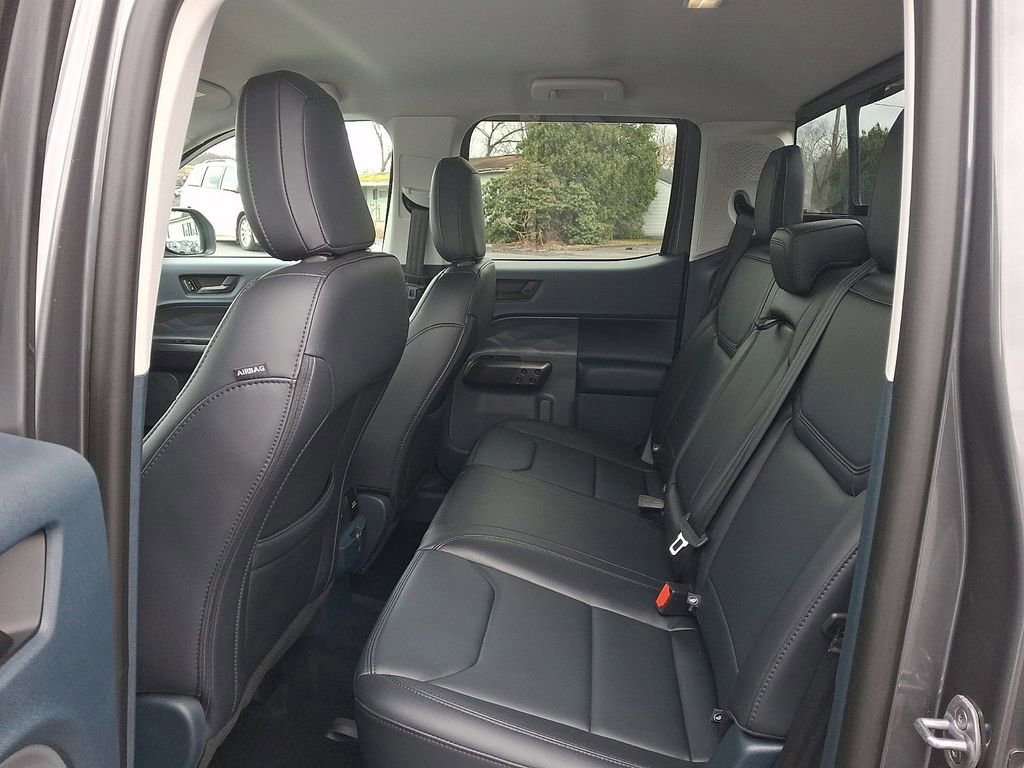 Certified 2024 Ford Maverick Lariat w/ Black Appearance Package image 10