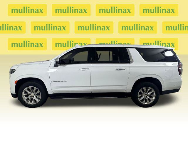 Used 2024 Chevrolet Suburban Premier w/ Advanced Technology Package RWD image 8