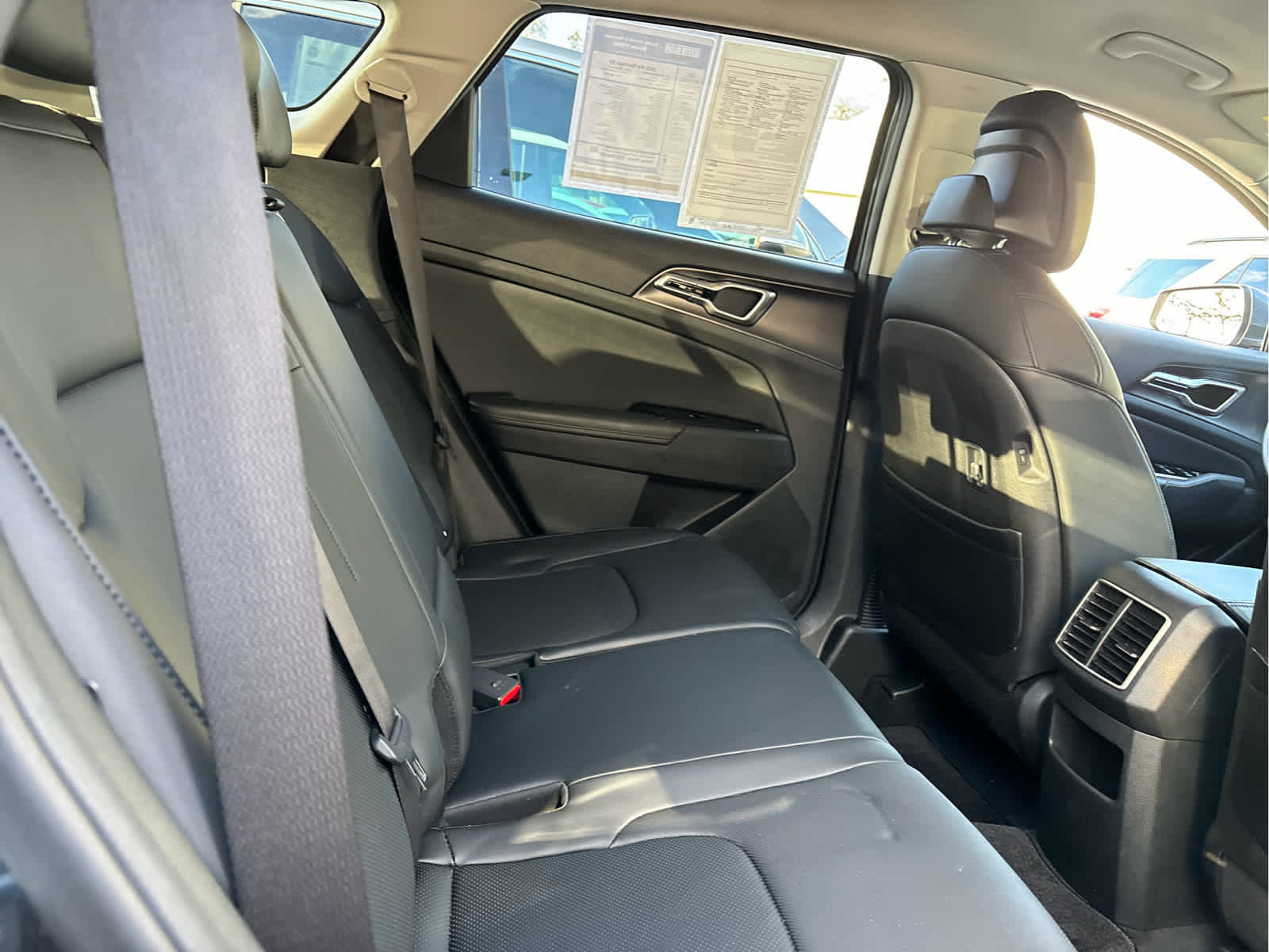 Used 2023 Kia Sportage EX image 27