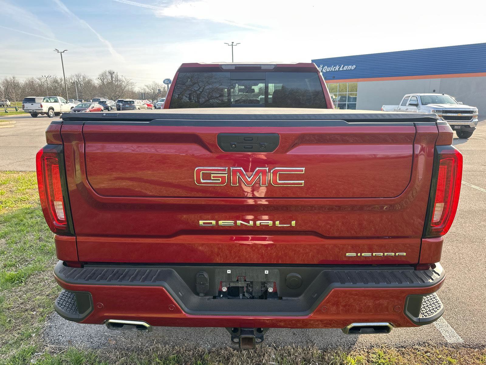 Used 2021 GMC Sierra 1500 Denali w/ Driver Alert Package II AWD/4WD image 4