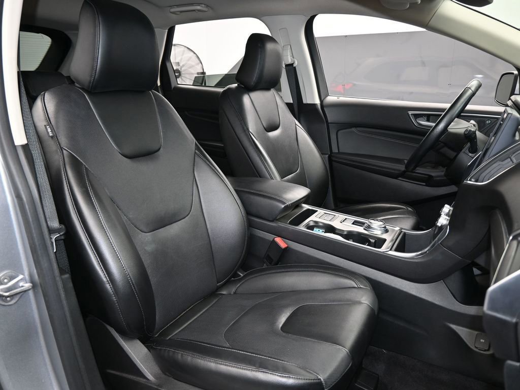 Certified 2022 Ford Edge Titanium w/ Equipment Group 301A image 62