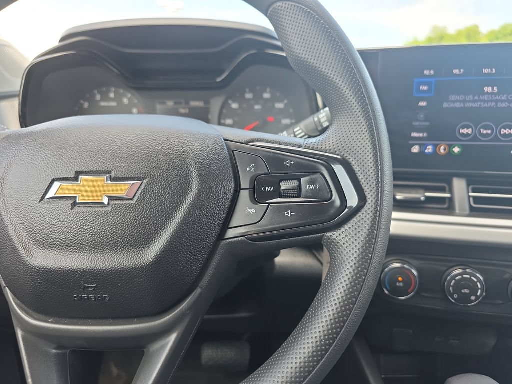 Used 2024 Chevrolet Trax LS w/ Driver Confidence Package FWD image 29