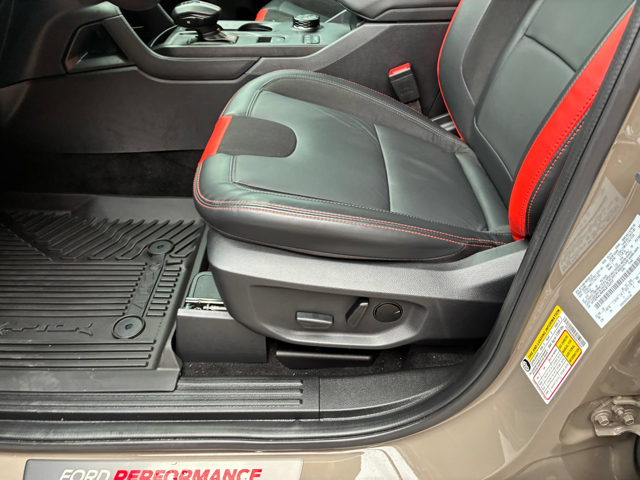 Certified 2025 Ford Ranger Raptor AWD/4WD image 16