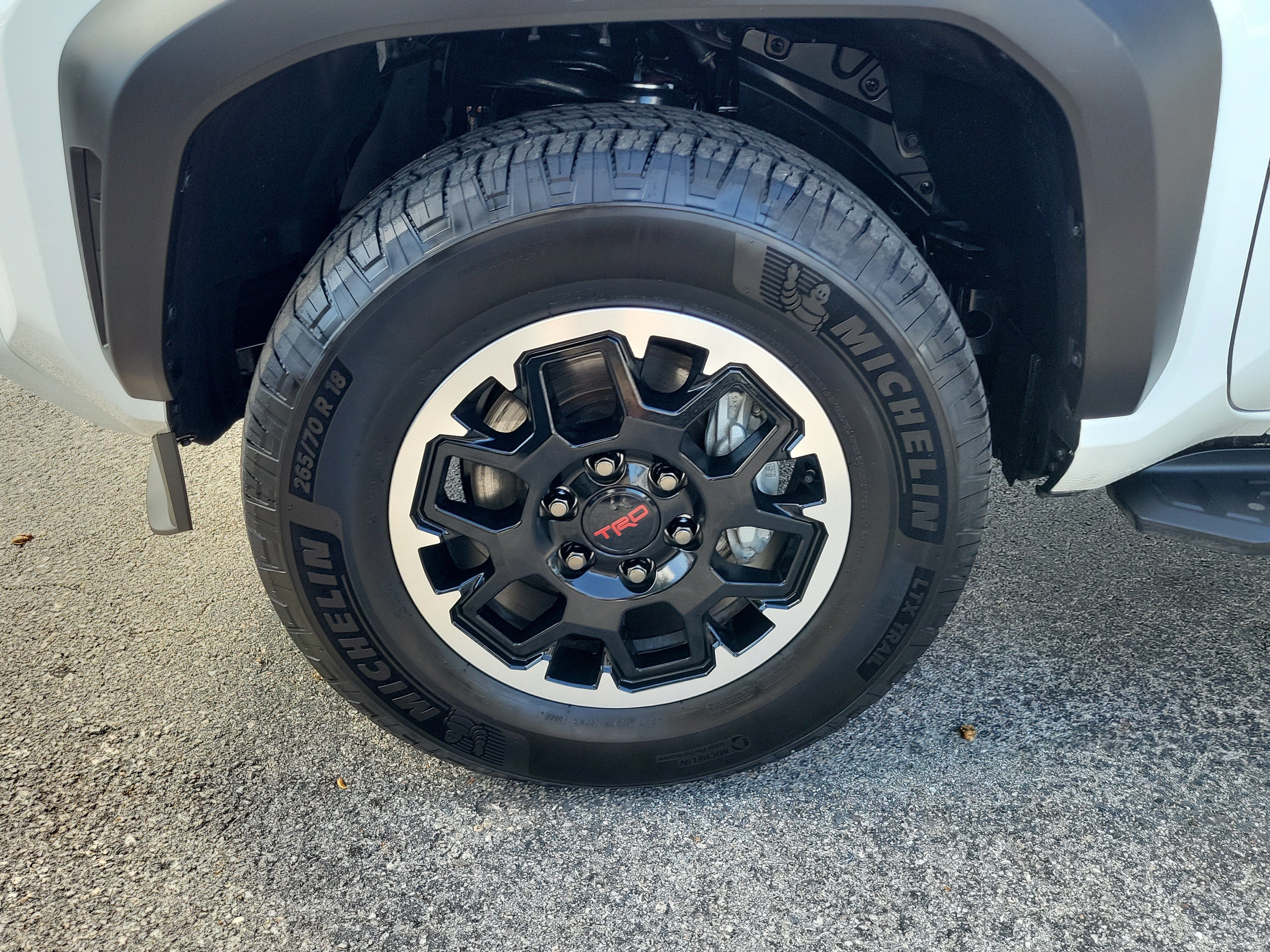 Used 2025 Toyota 4Runner TRD Off-Road Premium AWD/4WD image 5