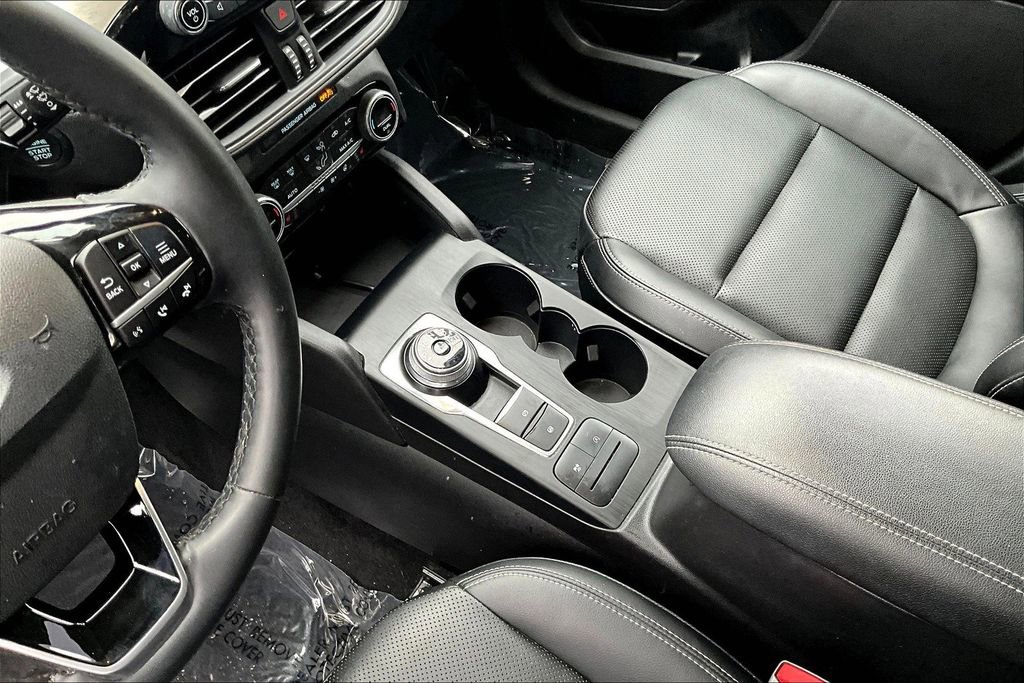 Certified 2021 Ford Escape SEL w/ Technology Package image 17