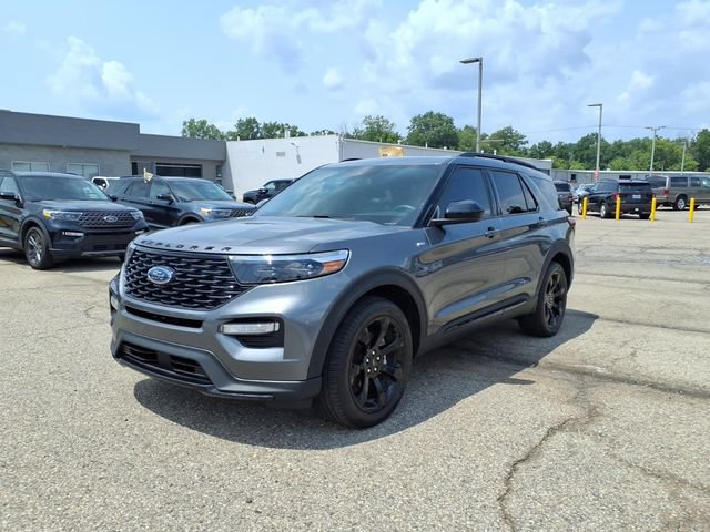 Certified 2024 Ford Explorer ST-Line w/ Class IV Trailer Tow Package AWD/4WD image 3