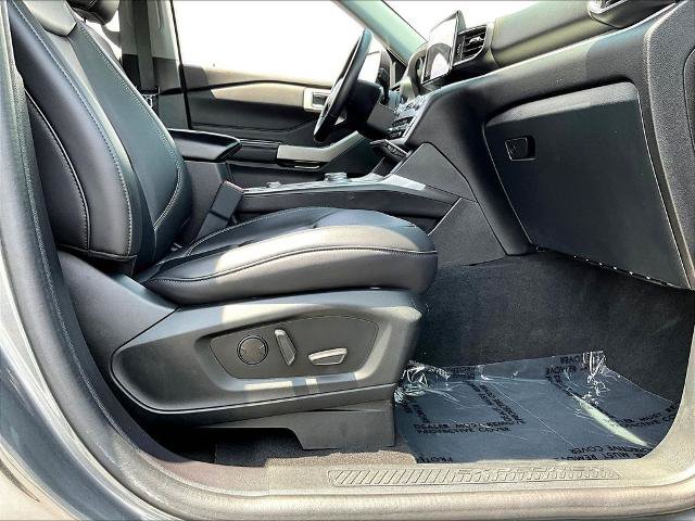 Certified 2023 Ford Explorer XLT w/ Equipment Group 202A AWD/4WD image 35