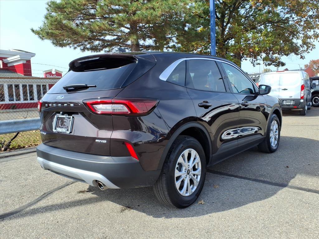Certified 2023 Ford Escape Active image 2