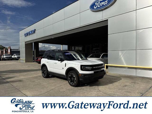 Certified 2022 Ford Bronco Sport Outer Banks w/ Tech Package AWD/4WD image 1