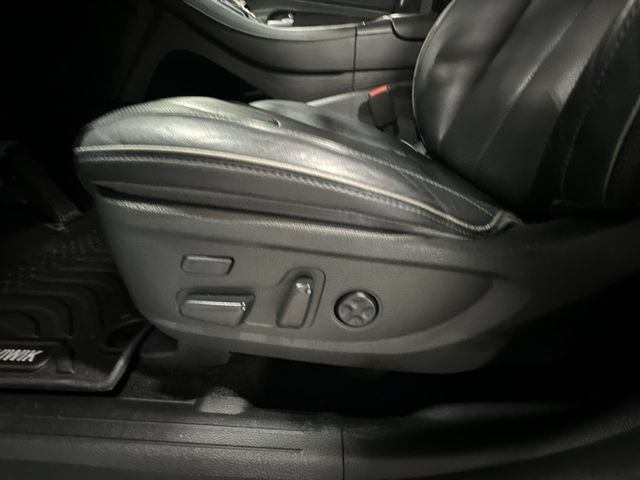 Used 2023 Hyundai Santa Fe Limited AWD/4WD image 18