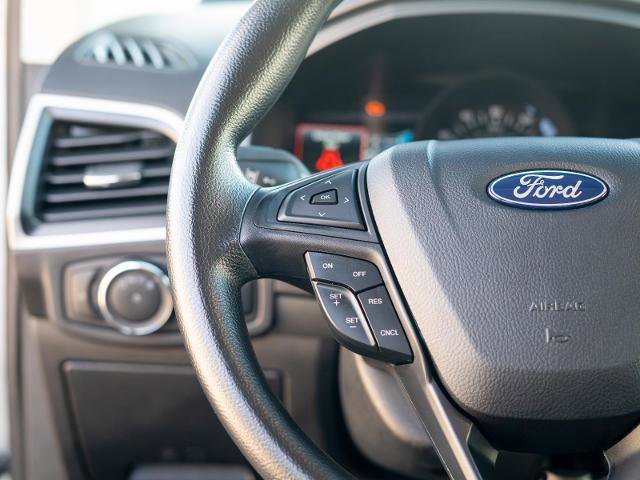 Certified 2024 Ford Edge SE w/ Black Appearance Package image 17