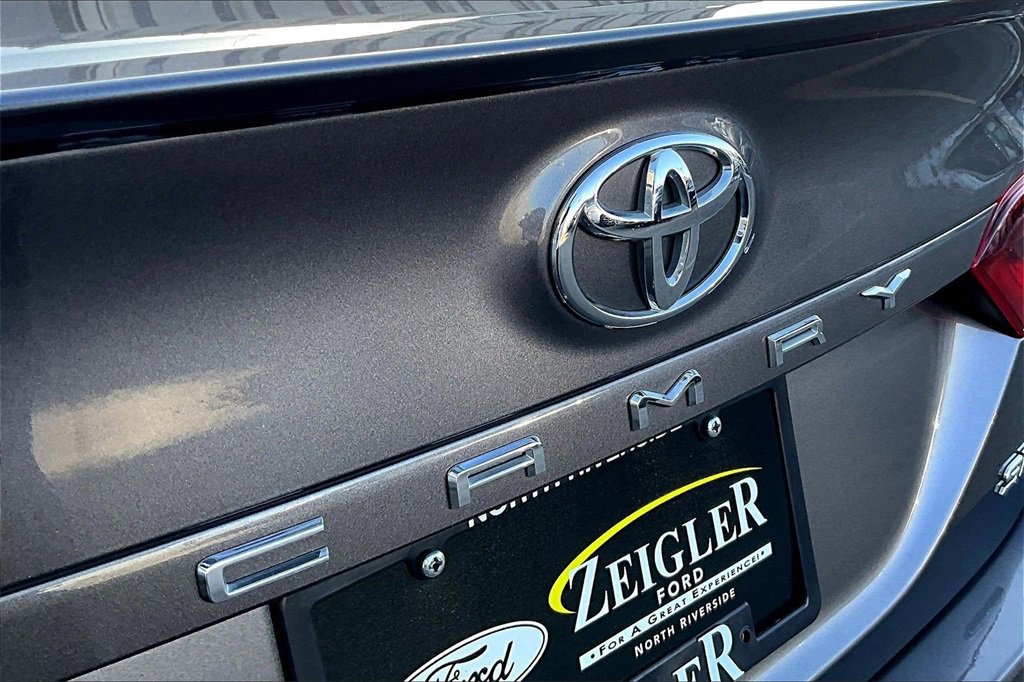 Used 2023 Toyota Camry SE image 30