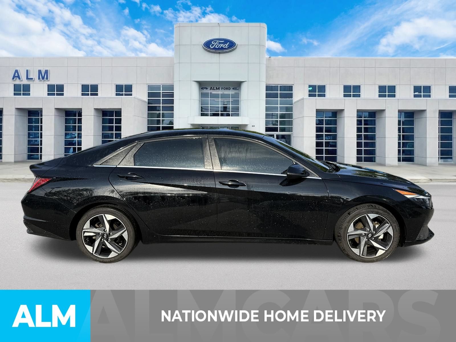 Used 2021 Hyundai Elantra Limited w/ Cargo Package FWD image 4