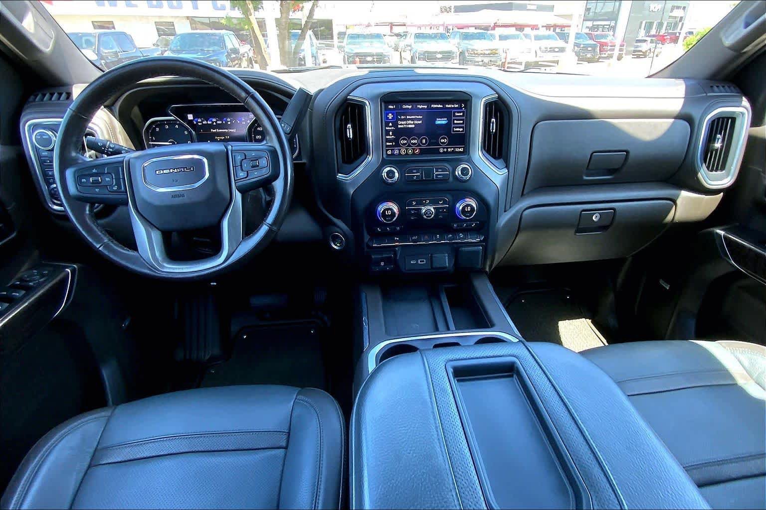 Used 2021 GMC Sierra 1500 Denali AWD/4WD image 16