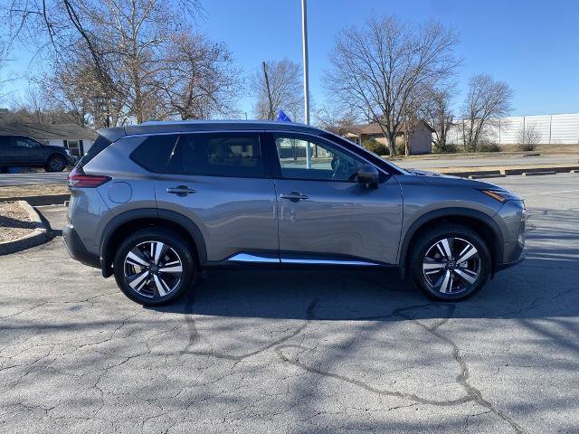 Used 2023 Nissan Rogue SL w/ SL Premium Package image 6