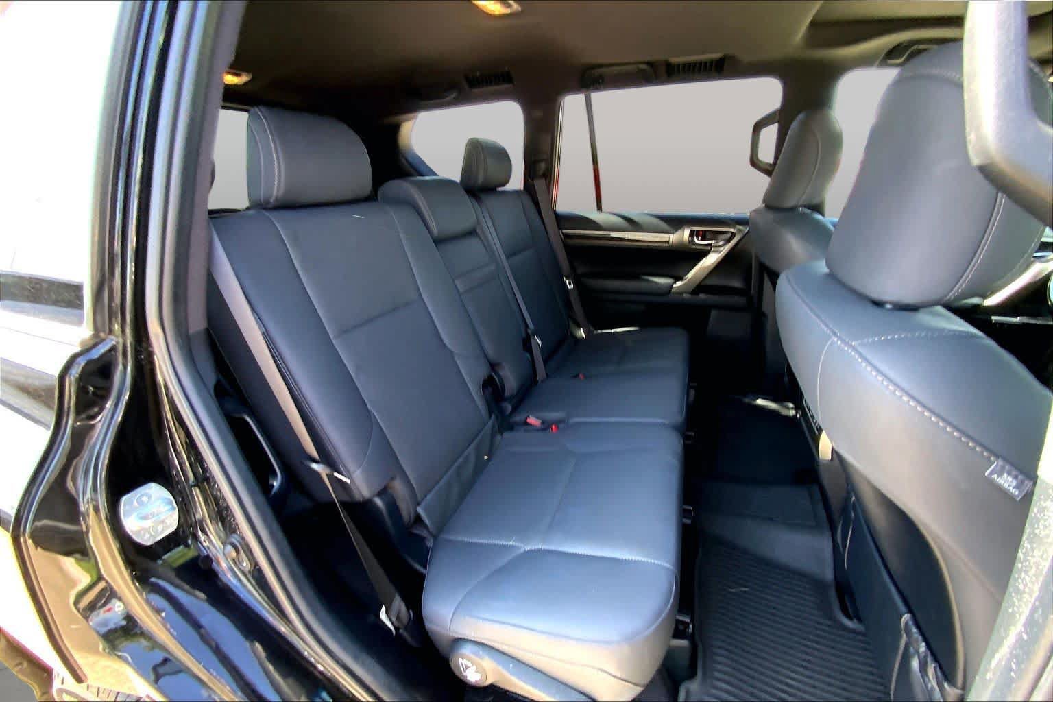 Used 2021 Lexus GX 460 Premium w/ Premium Package AWD/4WD image 19