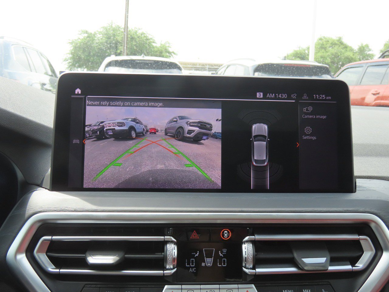 Used 2024 BMW X4 xDrive30i w/ Premium Package AWD/4WD image 32