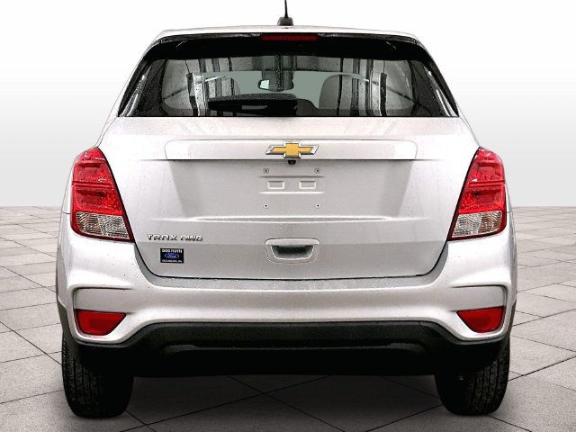 Used 2018 Chevrolet Trax LS AWD/4WD image 4