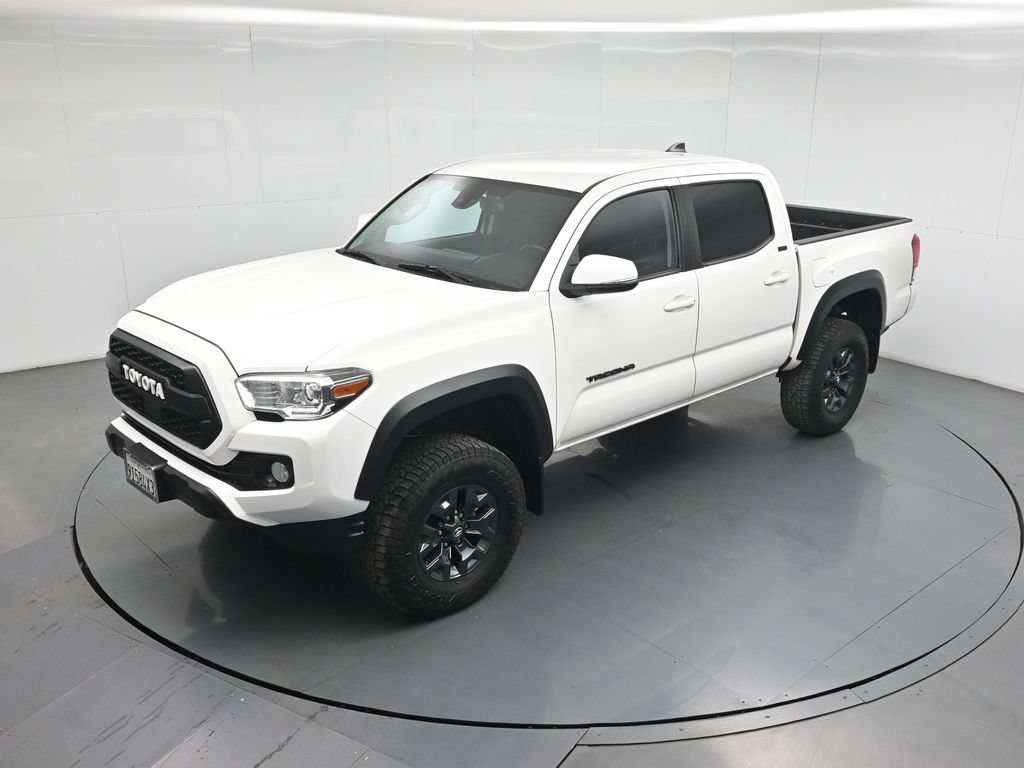 Used 2021 Toyota Tacoma SR5 w/ Trail Edition AWD/4WD image 42