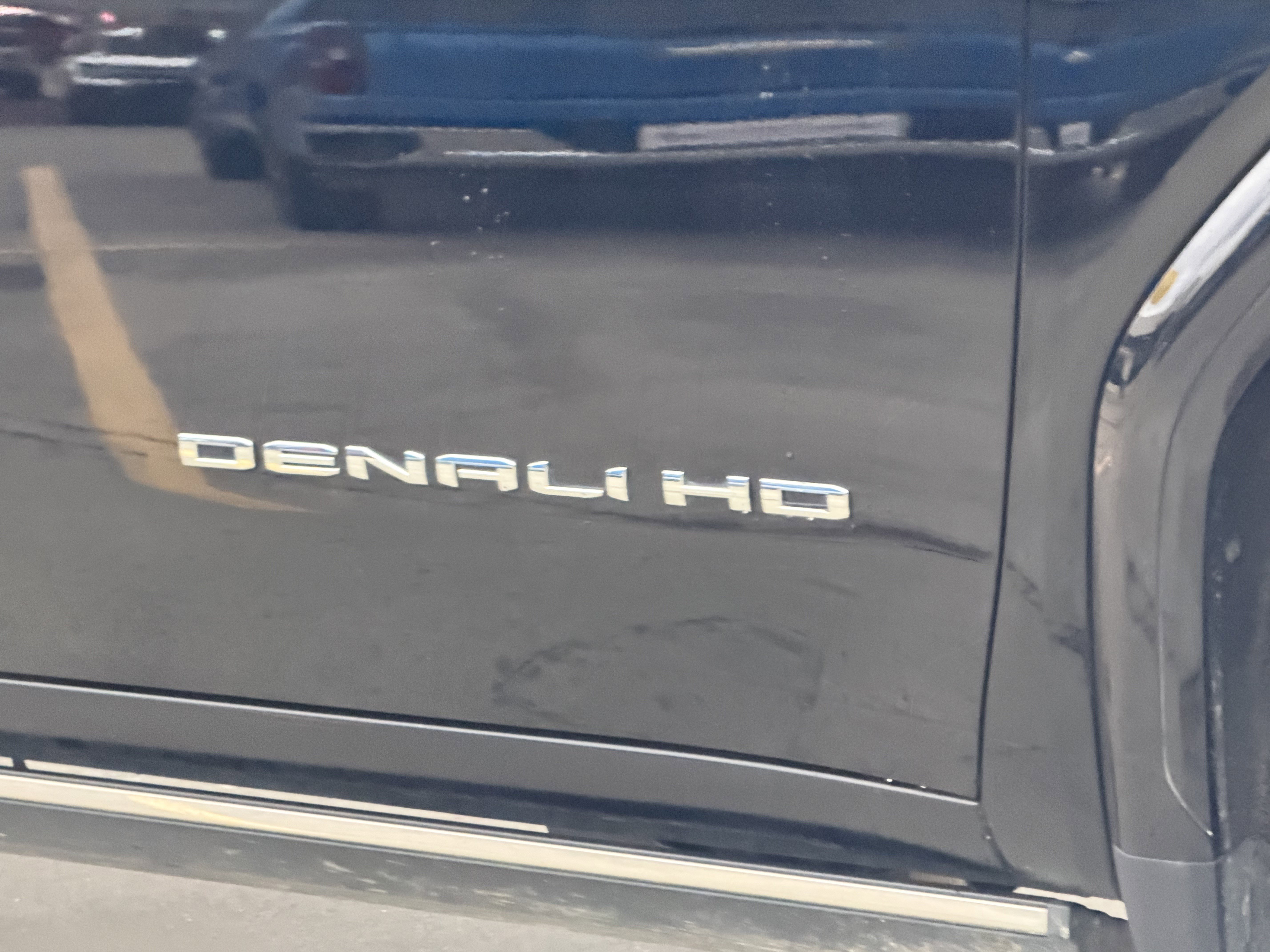 Used 2025 GMC Sierra 3500 Denali w/ Denali Reserve Package AWD/4WD image 5